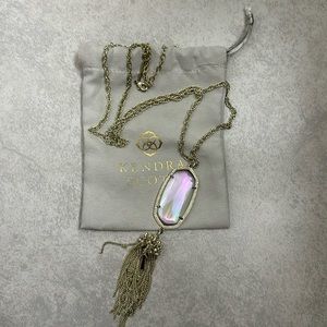 Kendra Scott necklace
